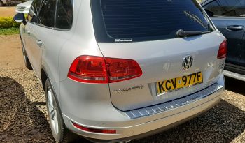 Volkswagen Touareg 2012 full