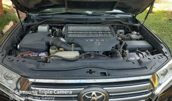 Toyota Land cruiser V8 200 Series full