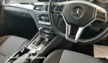 Mercedes-Benz C200 2012 full