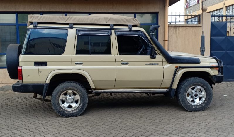 Toyota Land cruiser Hardtop local full