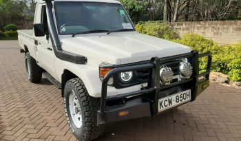 Toyota Land cruiser pick up Local 2003 full