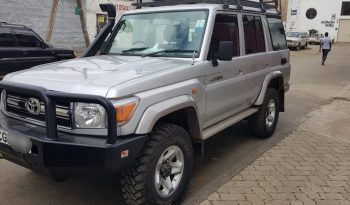 TOTOTA LANDCRUISER HARDTOP LOCAL 2013 full