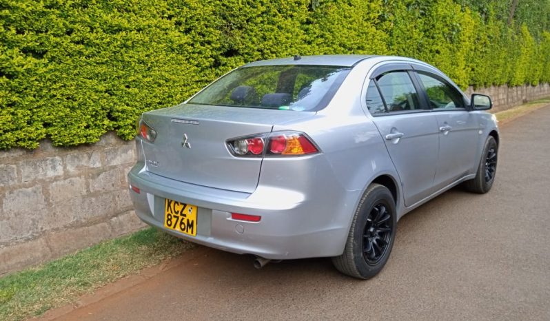 Mitsubishi Galant Fortis full