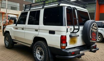 Landcruiser hardtop kcz local 2015 full