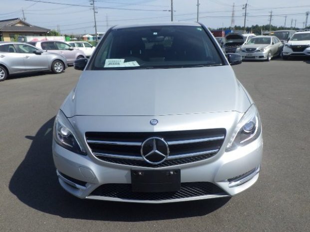 Mercedes benz b180 full