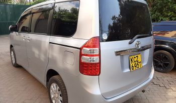 Toyota noah 2013 valvematic full