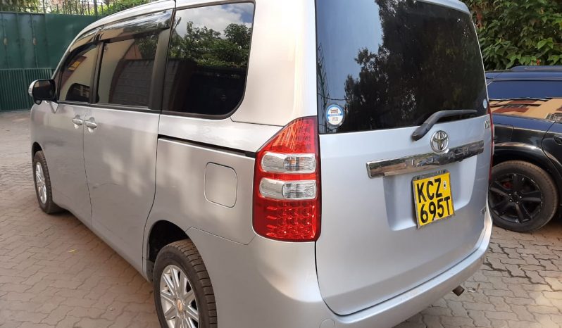 Toyota noah 2013 valvematic full