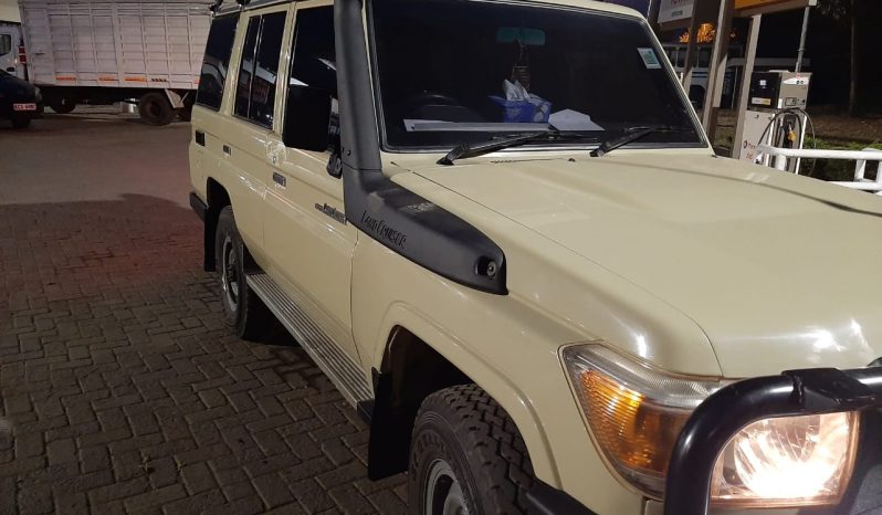 Toyota land cruiser hardtop local 2013 full