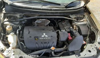 Mitsubishi Outlander full