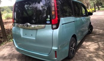 Toyota Noah full