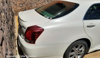 Toyota Crown majesta 2012 full