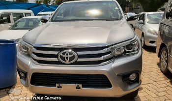 Toyota Hilux revolution 2015 full