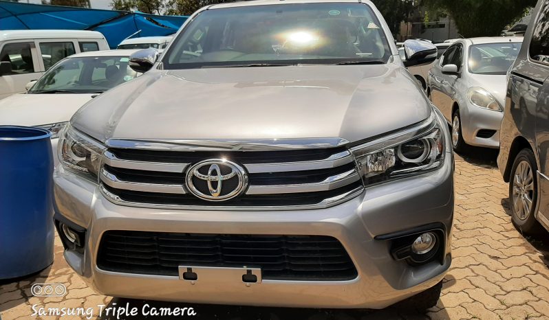 Toyota Hilux revolution 2015 full